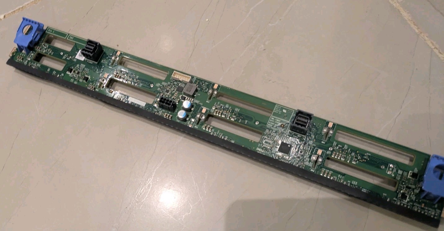Dell CP90M PowerEdge R540 R740 R7415 3.5" 8-Bay Backplane 0CP90M (V5778)