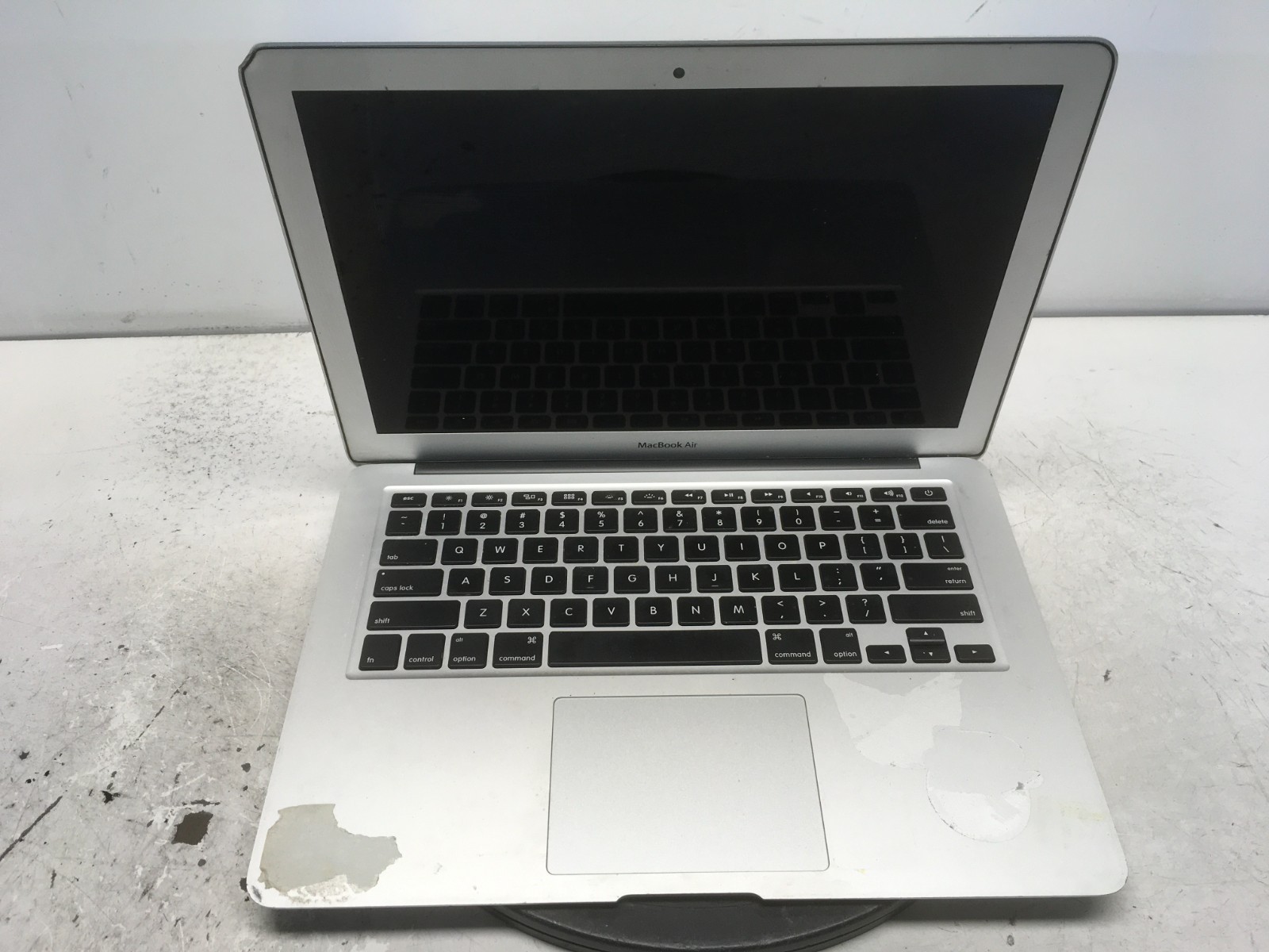 Apple MacBook Air A1466 Intel Core i5-5350U 1.8GHz 8 GB NO HDD No Batt