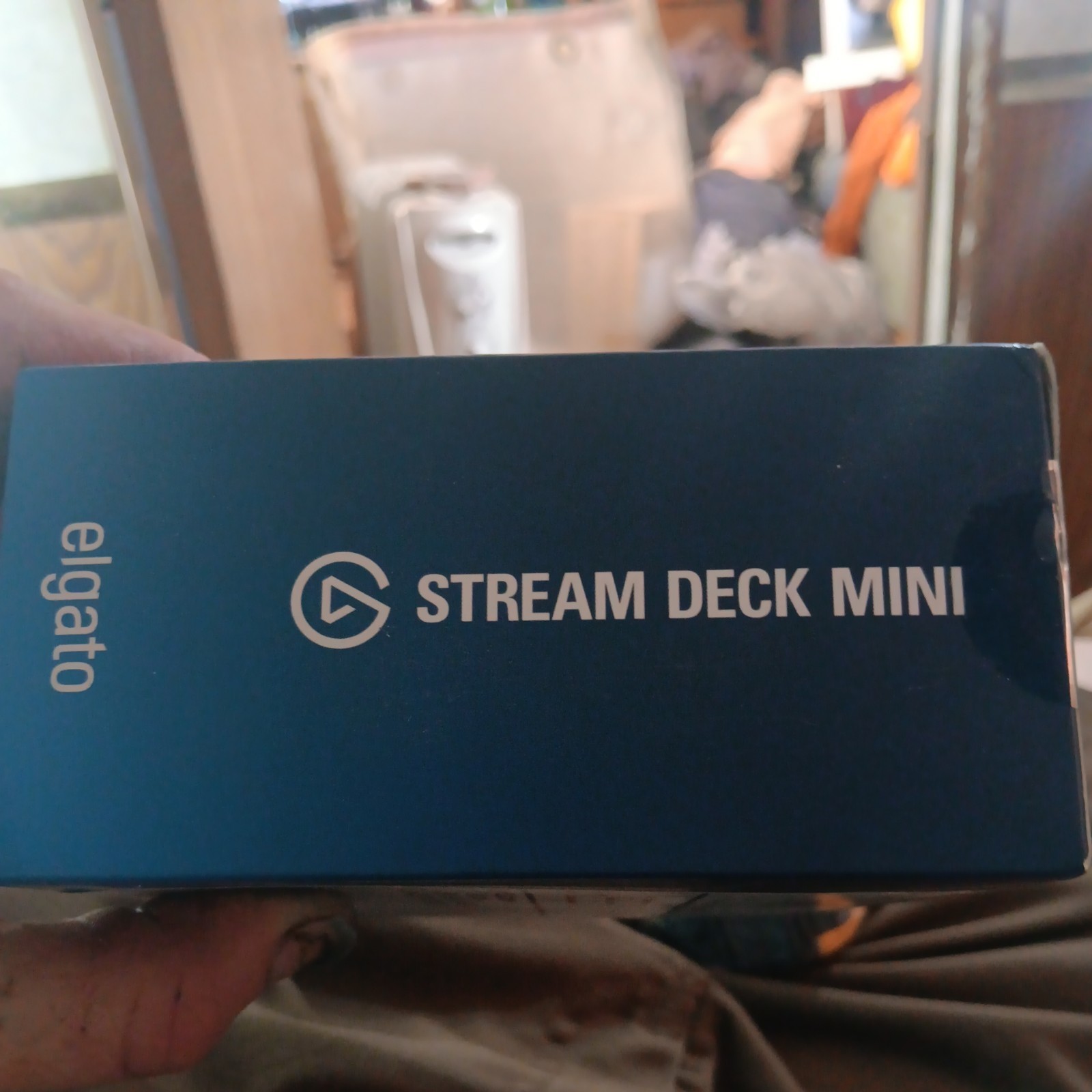 Elgato Stream Deck Mini 10GAI9901, 6-Key LCD Live Content Creation Controller