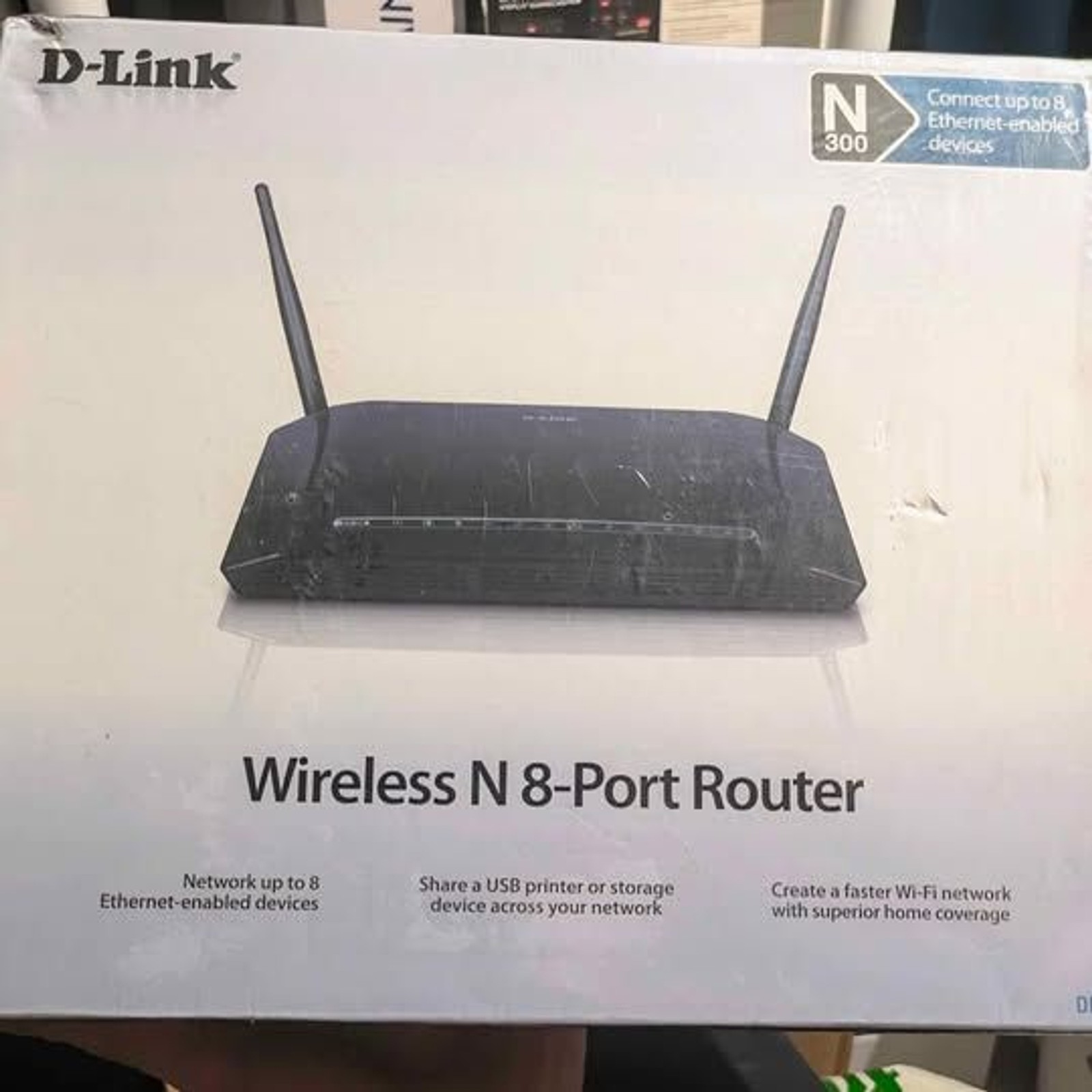D-link Wireless Router DIR-632 - 8 Ethernet 10/100 Ports and WiFi  - Brand New