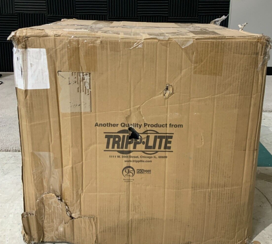 Tripp Lite SmartRack Wall Mount Server Rack 10U SRW10USG  ✅❤️️✅❤️️ Read