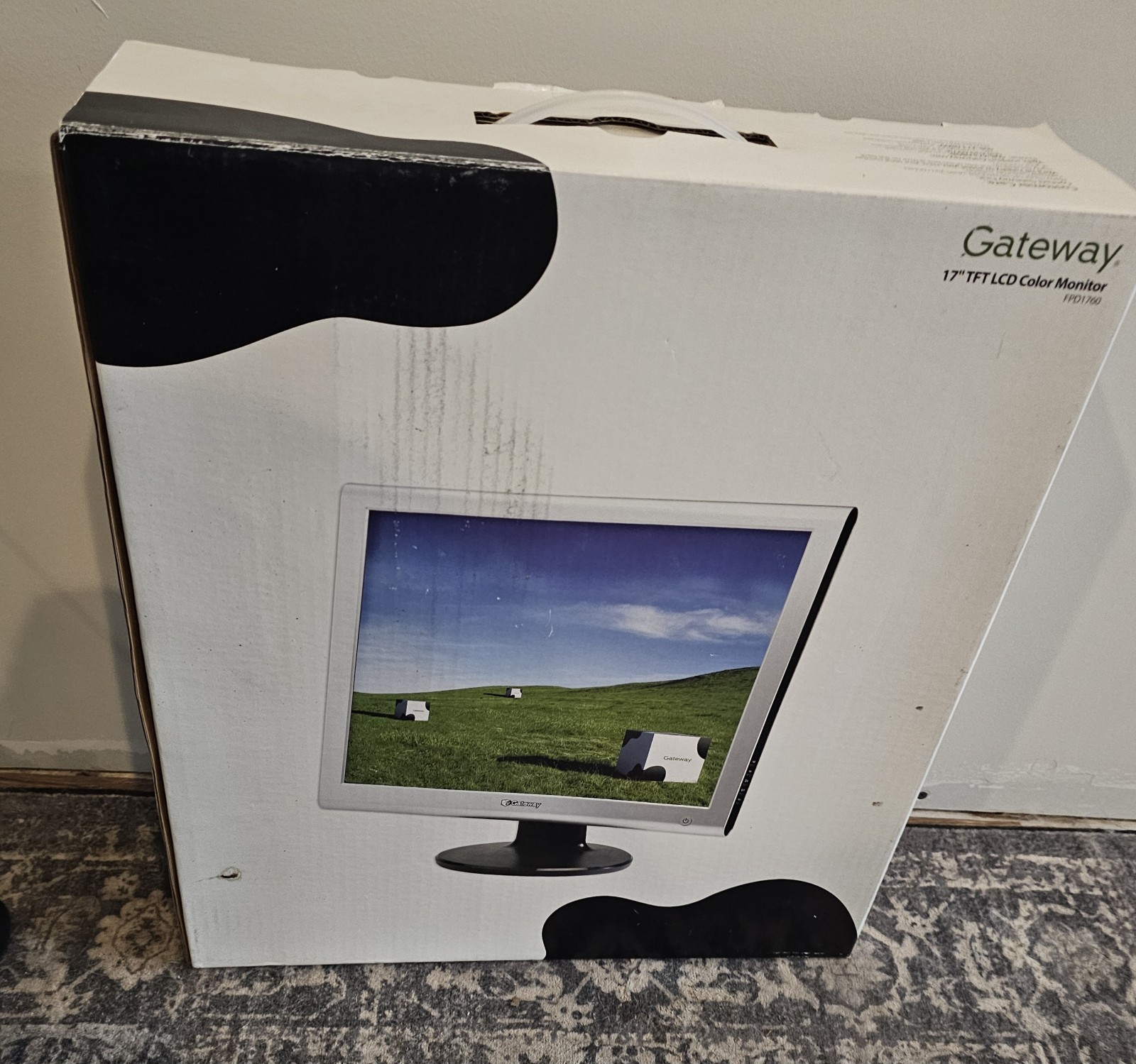 Gateway TFT FPD1760 LCD 17" Color Monitor In the Box