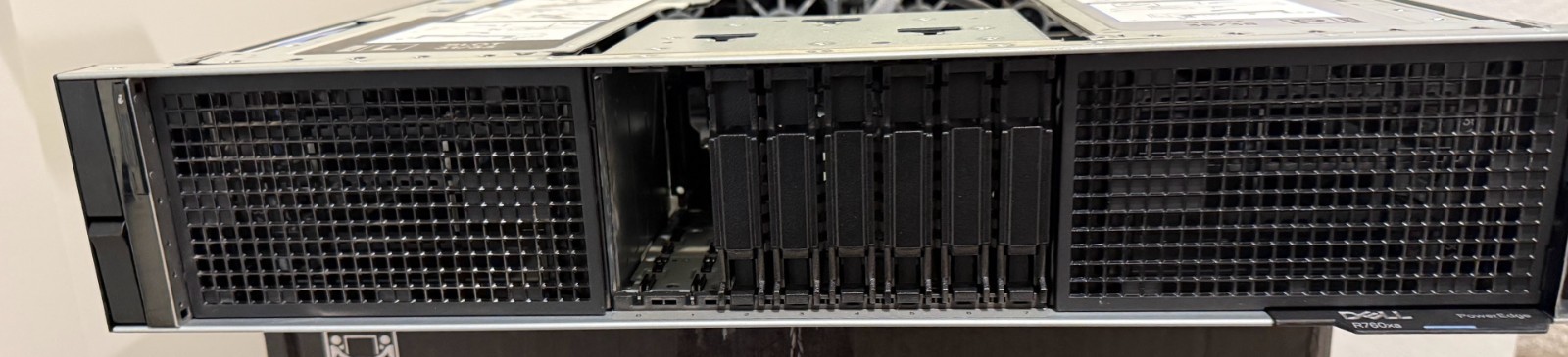 Dell PowerEdge R760xa GPU Server 2x Xeon Gold 6548+ 512GB DDR5 7Y ProSupport