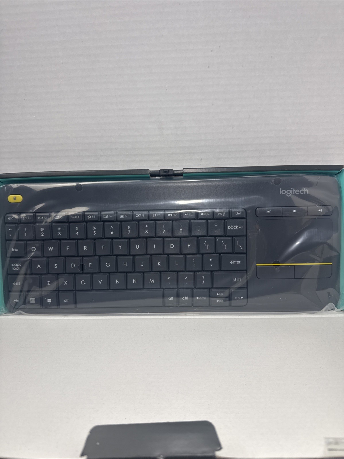 Logitech - K400 Plus TKL Wireless Membrane Keyboard for PC/TV/Laptop/Tablet