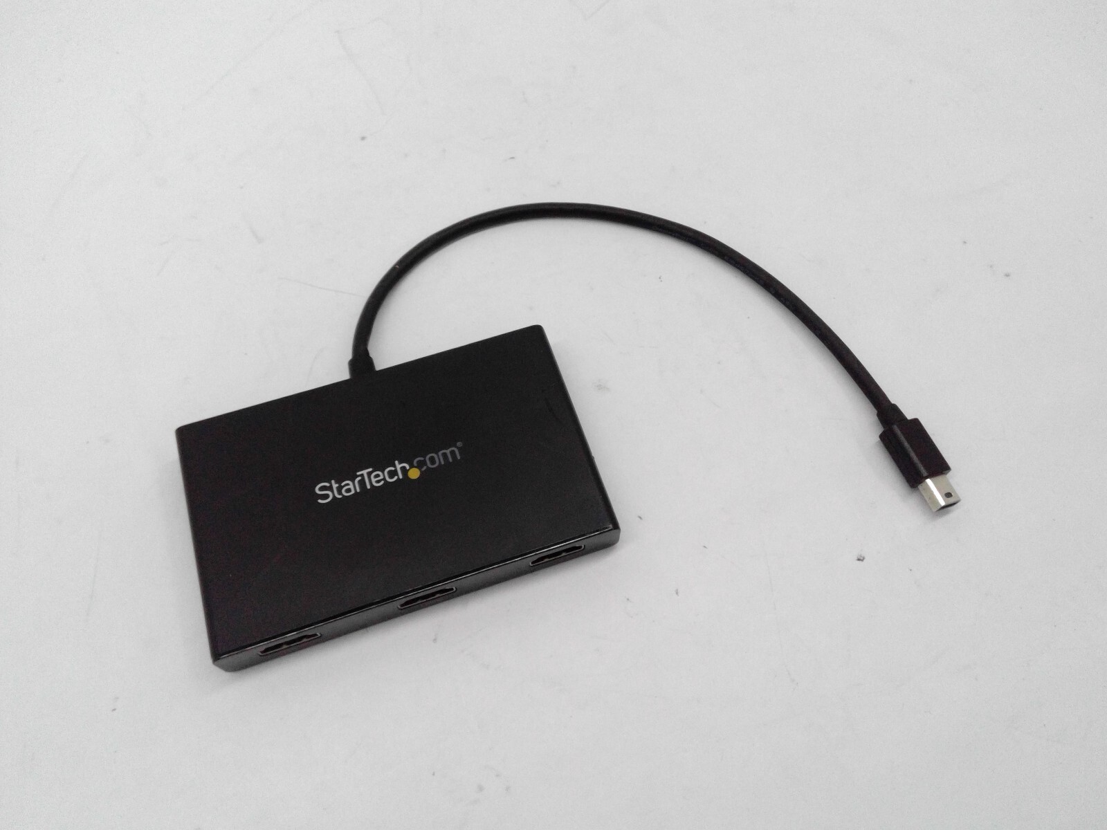 StarTech.com MST Hub Mini DisplayPort to 3-Port HDMI MSTMDP123HD