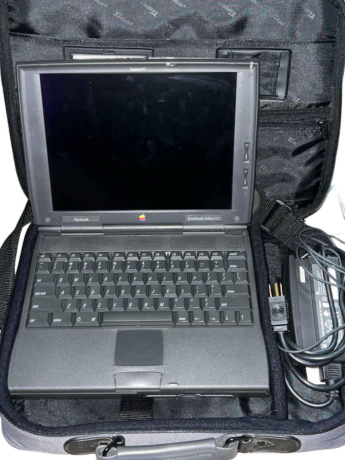 Apple Macintosh PowerBook 1400cs/117 Laptop TESTED WORKS + Charger Case Manuals