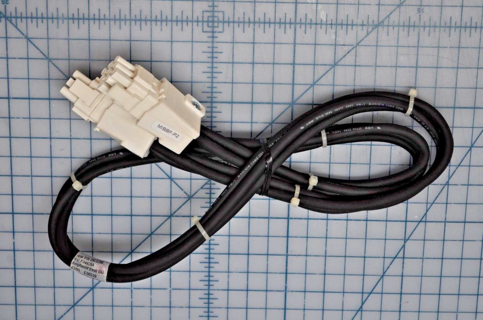 IBM TotalStorage San Switch 2105 E/FXX  2105 Power Cord 09L0286