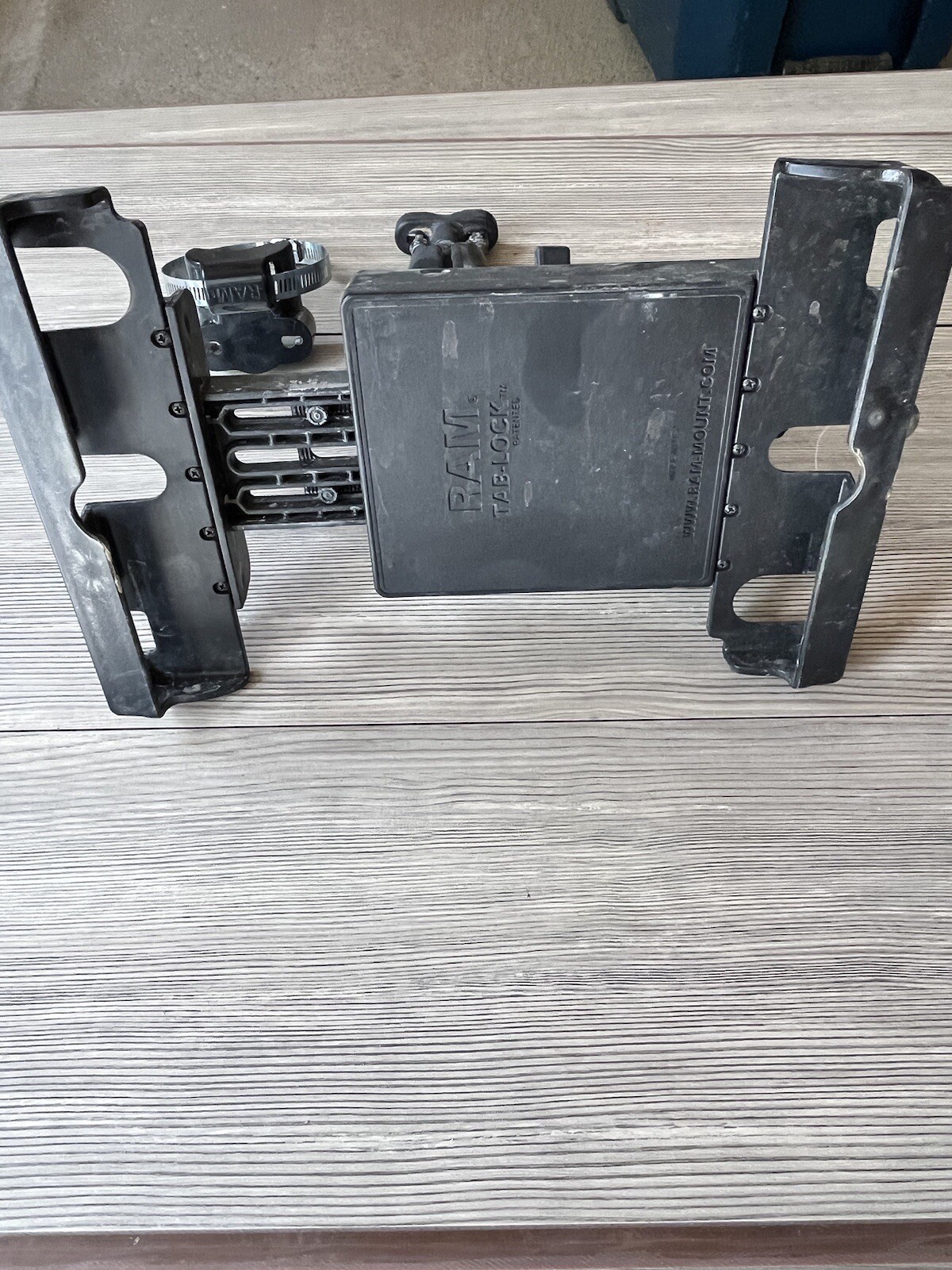 RAM 1.5" Ball Drill Down Mount with Tab-Tite Holder for 9" - 10.5" Tablet