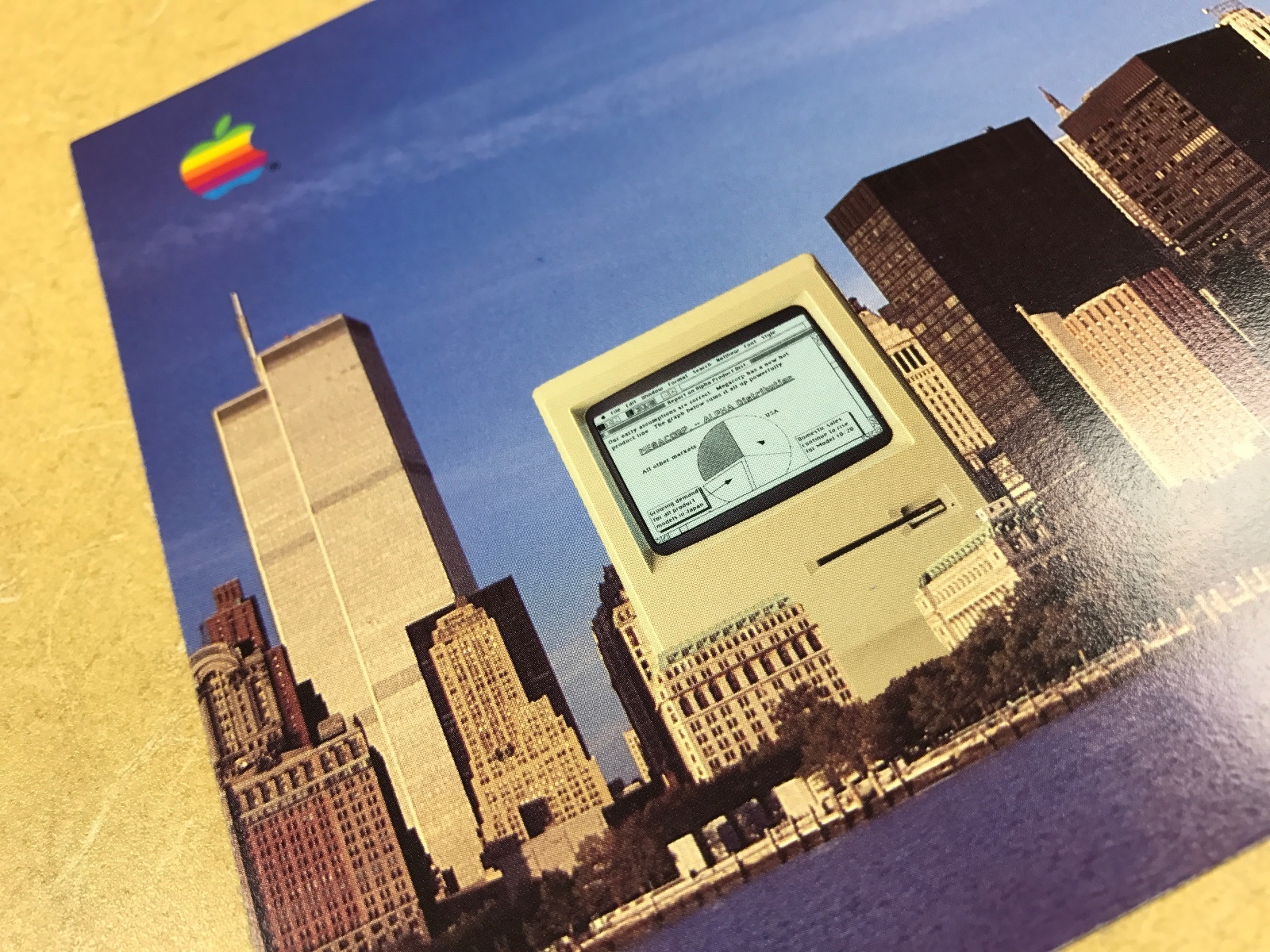 SELLER EXCLUSIVE: RARE POSTCARD Macintosh @ WTC NYC Skyline -1986 Apple Computer