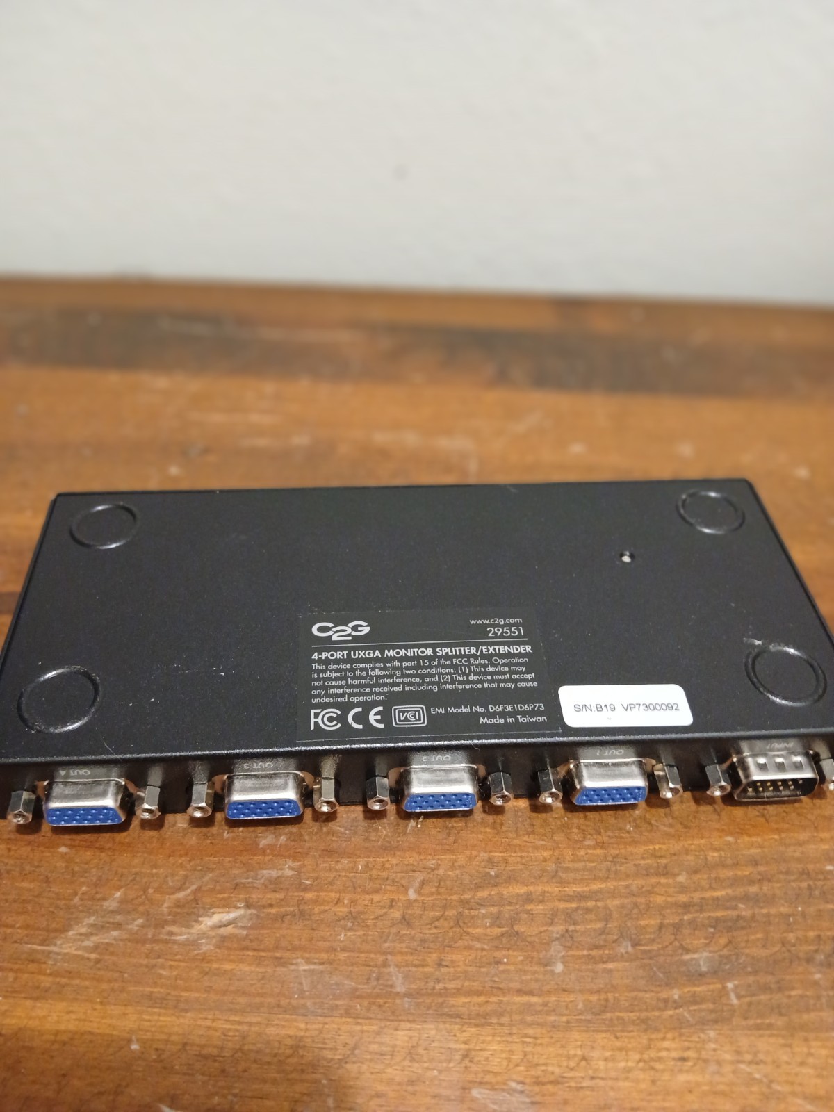 C2G 4-Port UXGA Monitor Splitter/Extender (Model 29551).