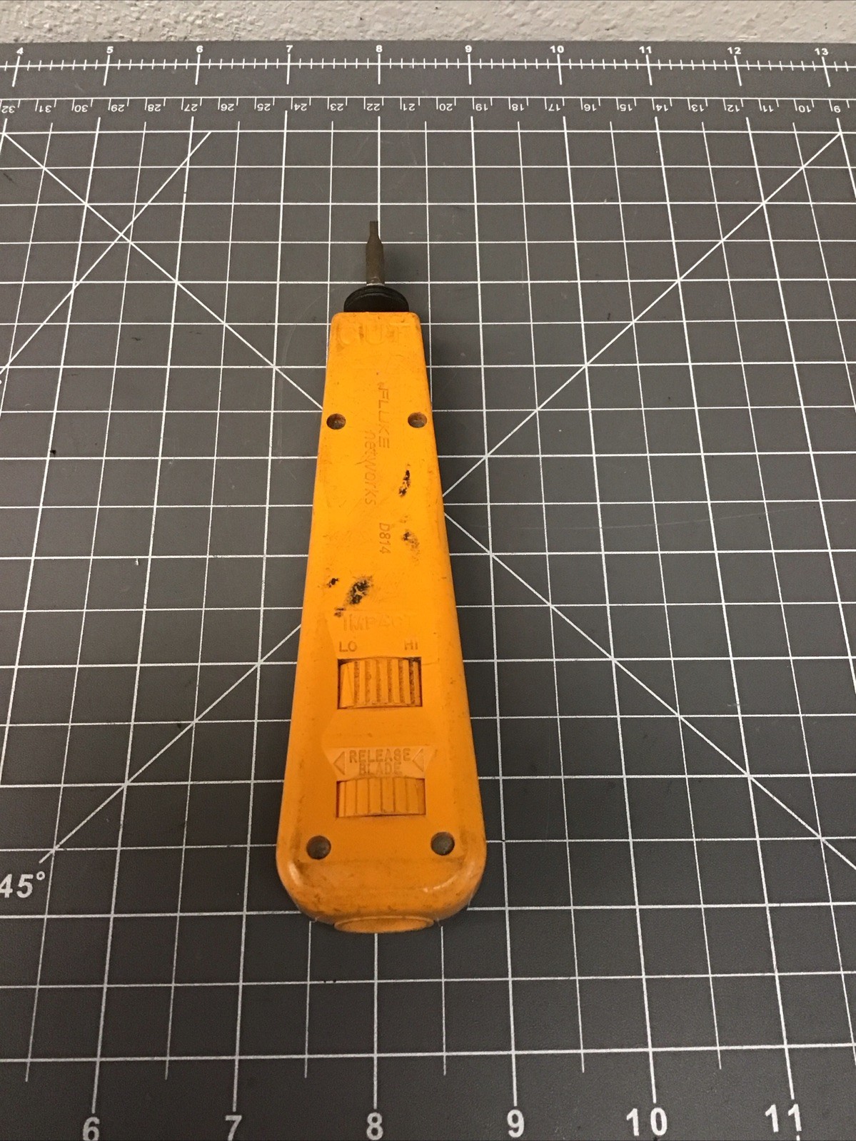 Fluke Networks D814 Impact Punch Tool W/ M110 Blade D-8