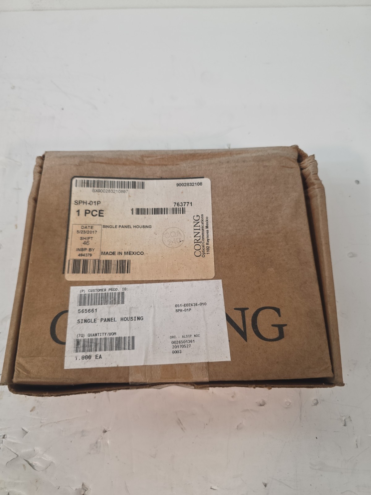 Corning SPH-01P Single Panel Fiber Optic Housing Wall Mount CCH New