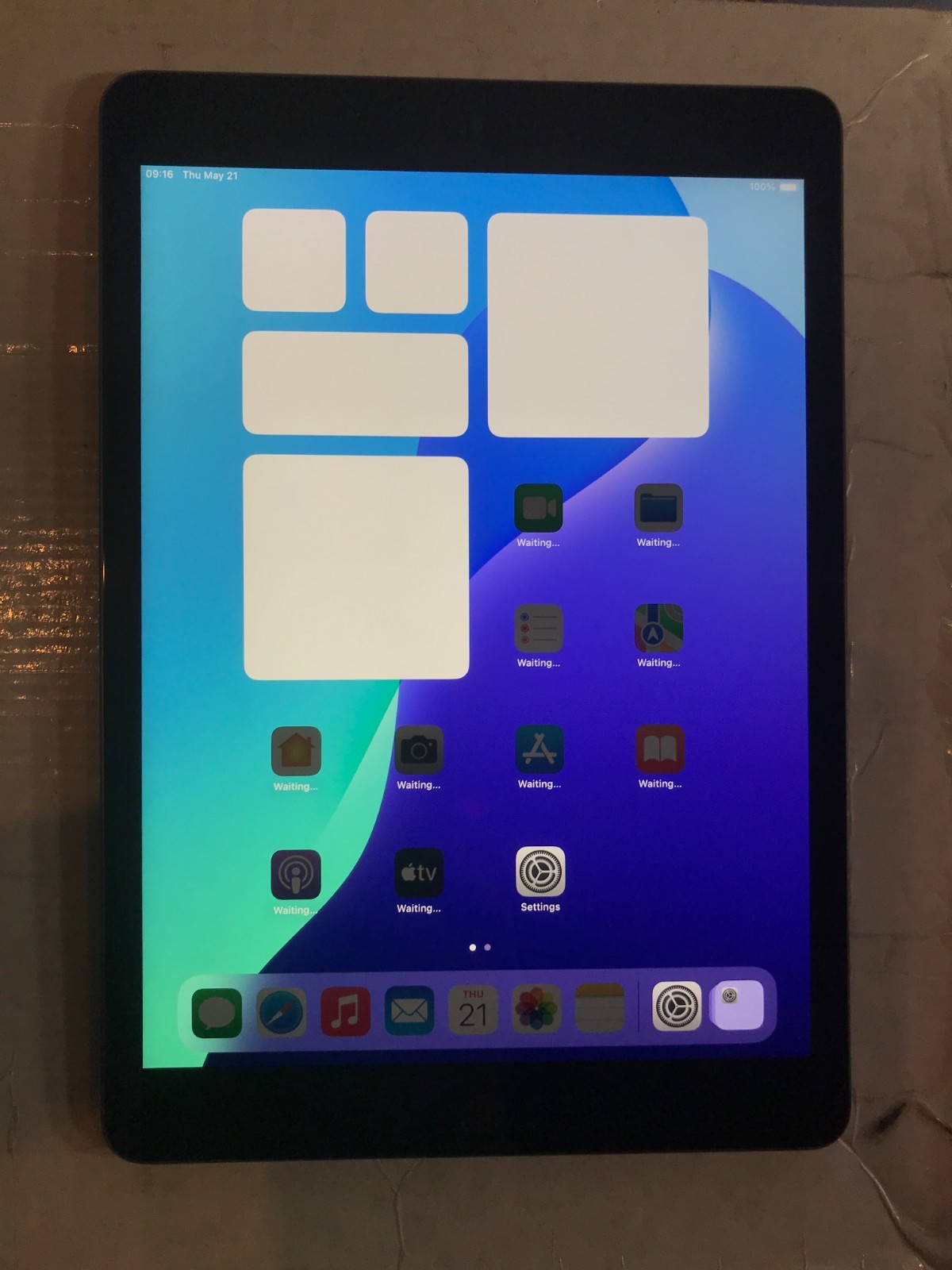 Apple iPad 8th Gen 10.2"32GB  Gray MYL92LL/A USED Read* #662