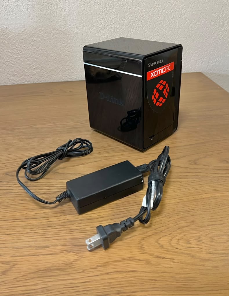 **SHIP FAST** D-Link DNS-320 ShareCenter Network Storage (NAS) Cloud Data Device