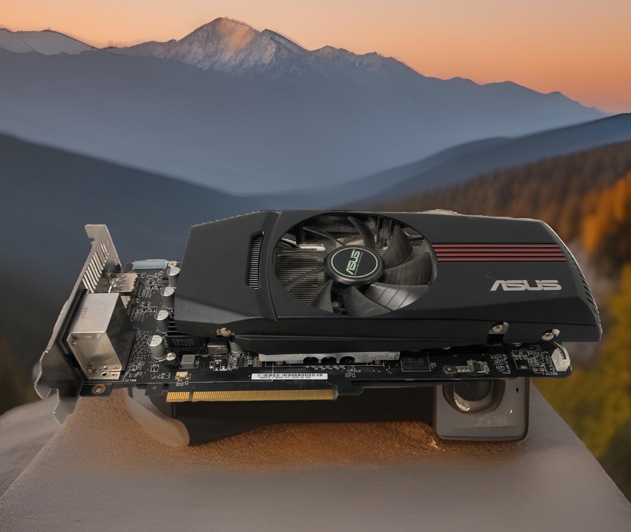 ASUS AMD Radeon HD 6870 (EAH6870 DC/2DI2S/1GD5) 1 GB GDDR5 SDRAM PCI Express x16