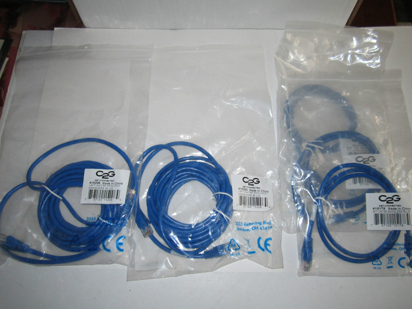 5 C2G CAT5E SNAGLESS BLUE CABLES - (2) 3 FT & (2) 14 FT IN LENGTH - TUB QQ