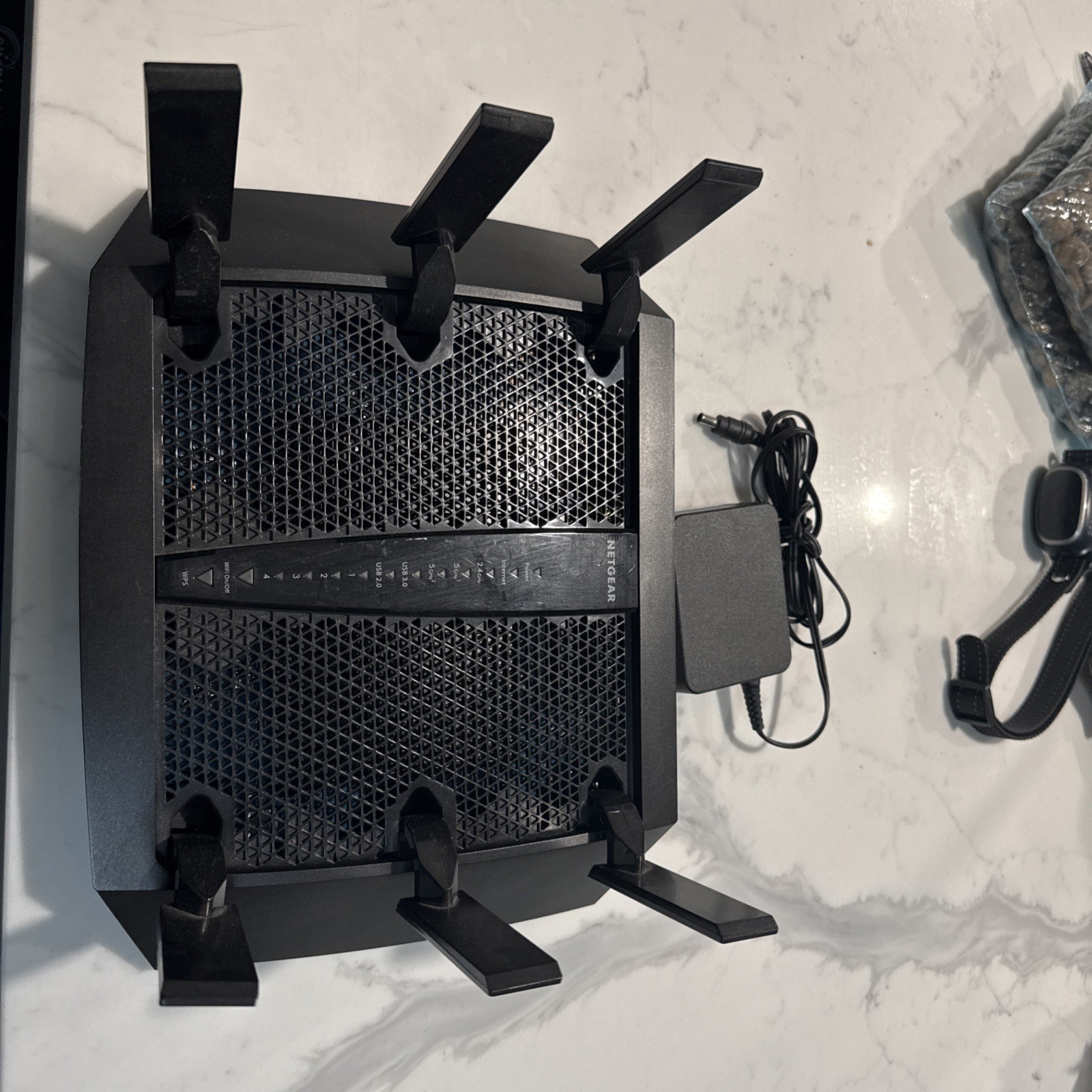 NETGEAR Nighthawk X6S AC4000 Tri-Band WiFi Router R8000P