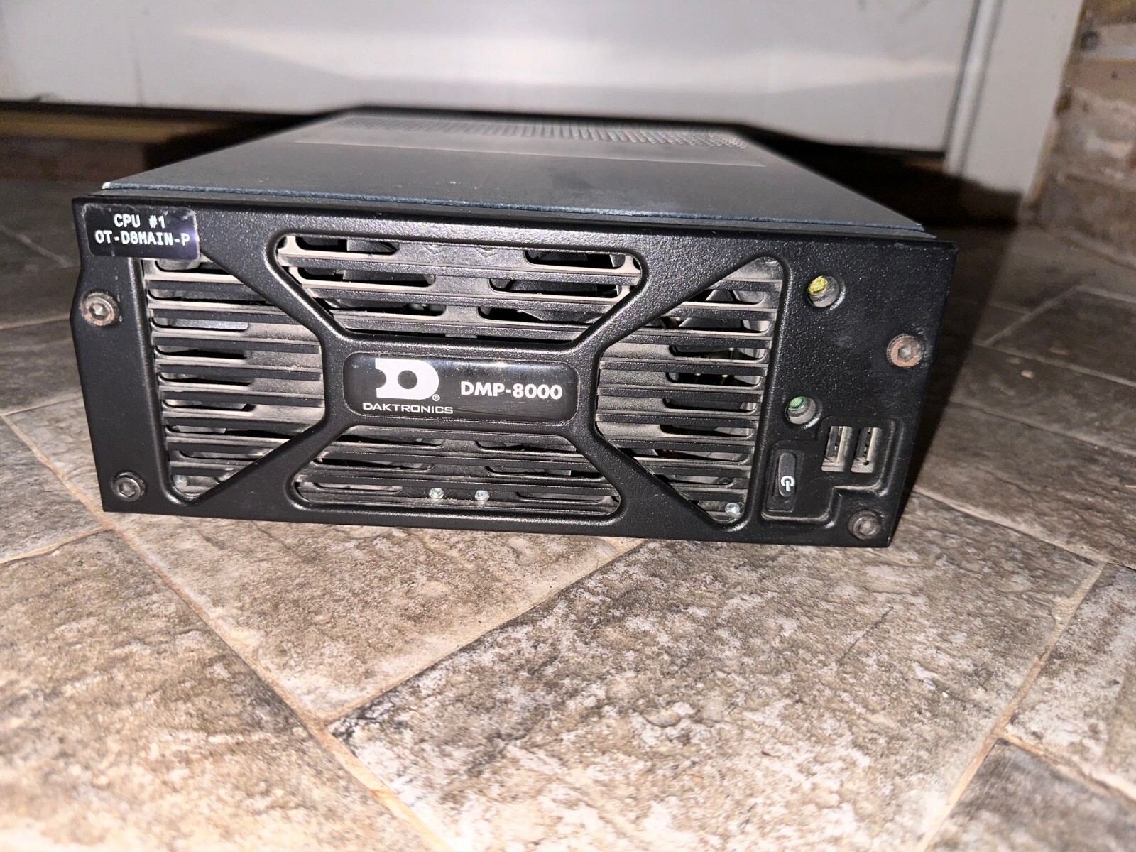 Daktronics DMP-8000 Model 725 Commercial Display Controller 0A-1292-2030