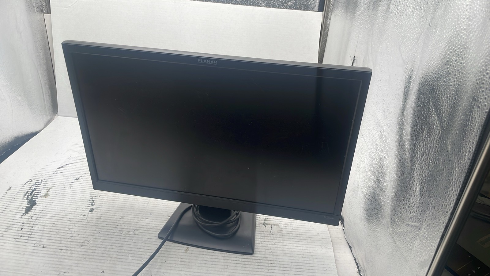 Planar PL2210W 22" 2010–2012 Widescreen Full HD 1080p LCD Computer Monitor