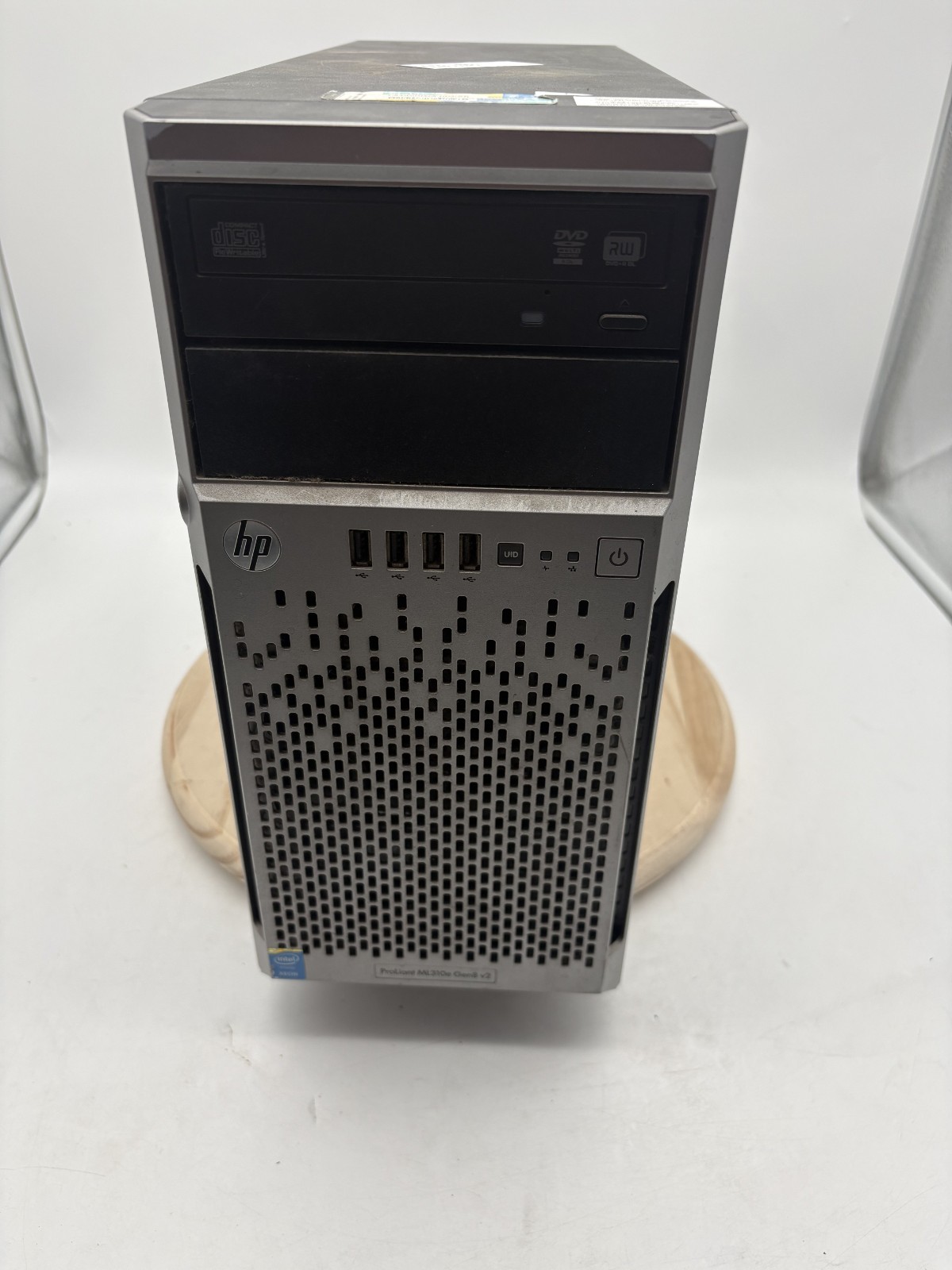 HP ProLiant ML310e Gen8 v2 Server