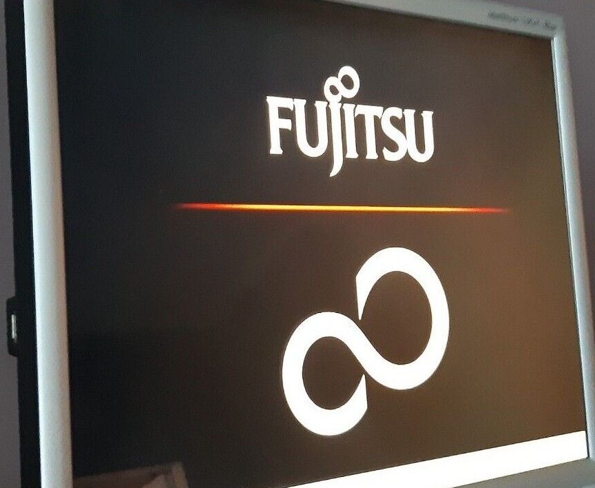 Fujitsu Thin Client PC FUTRO A300-Elux, model tcs200-d2457 with power supply
