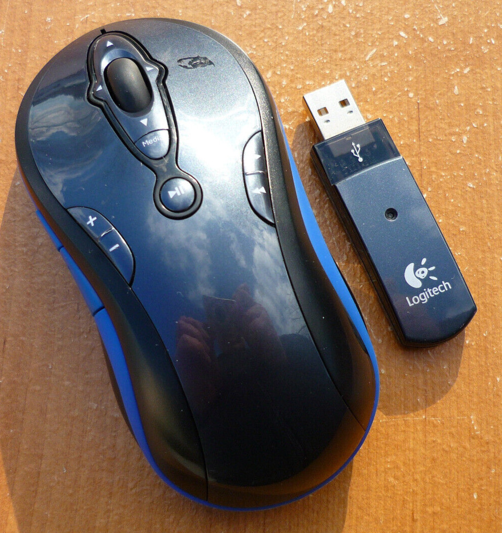 Logitech MediaPlay 11 Button Wireless Mouse /w Receiver #4 - VG Condition