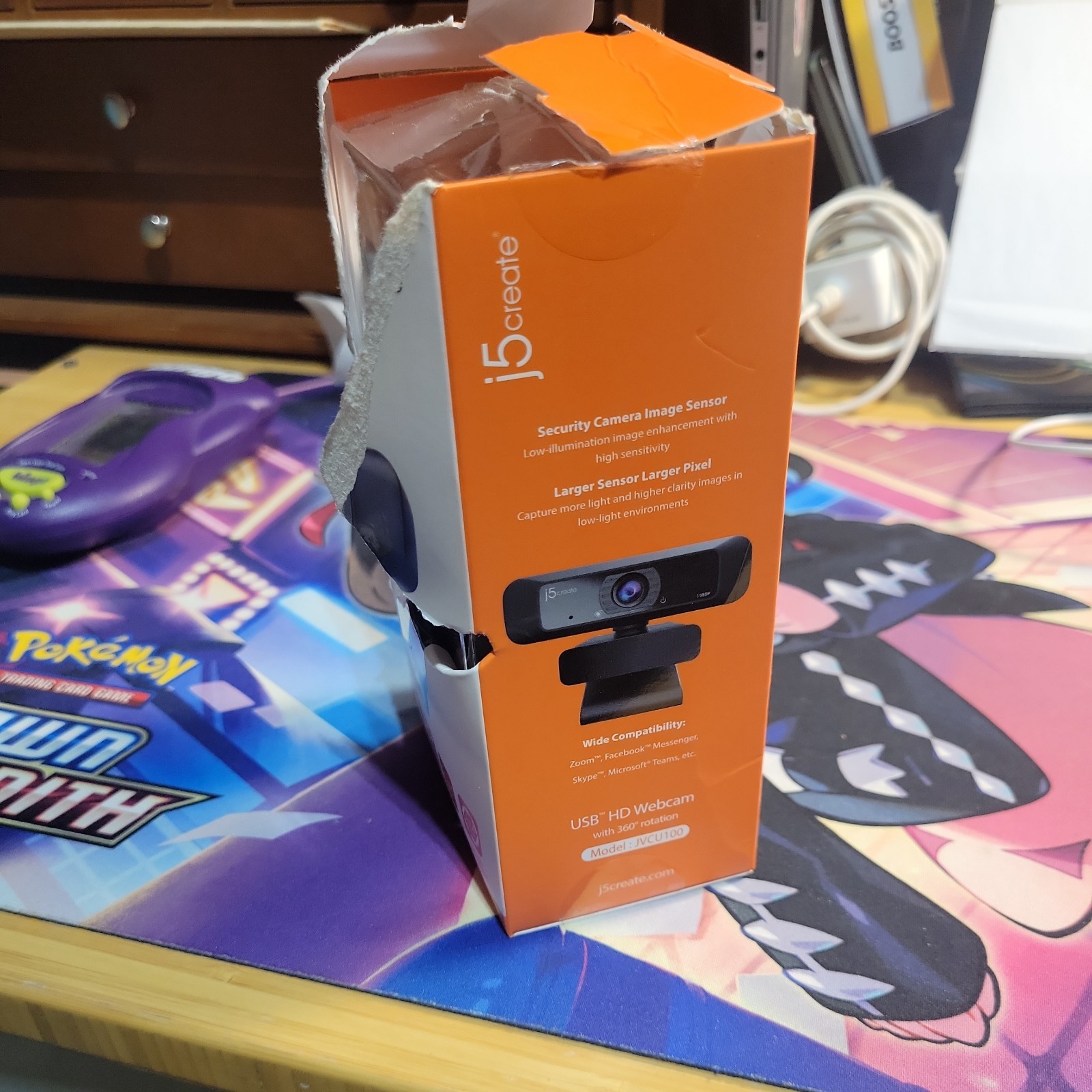 j5create JVCU100 USB HD Webcam with 360° Rotation -Black