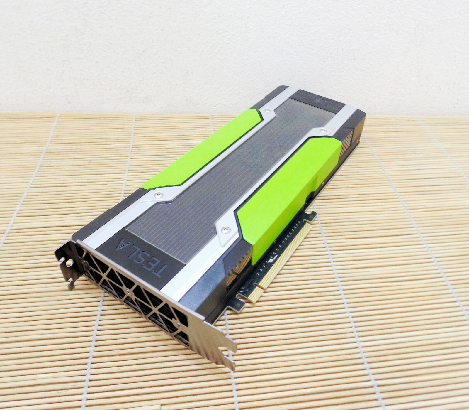 Cisco UCSC-GPU-M60 NVIDIA M60 PCIE Server GPU Accelerator Processing Card 16GB