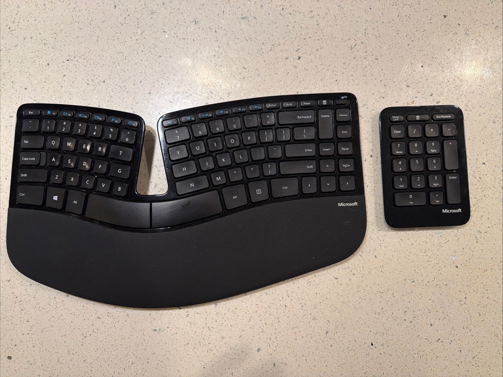 Microsoft Sculpt Ergonomic Keyboard With Numpad WITH DONGLE