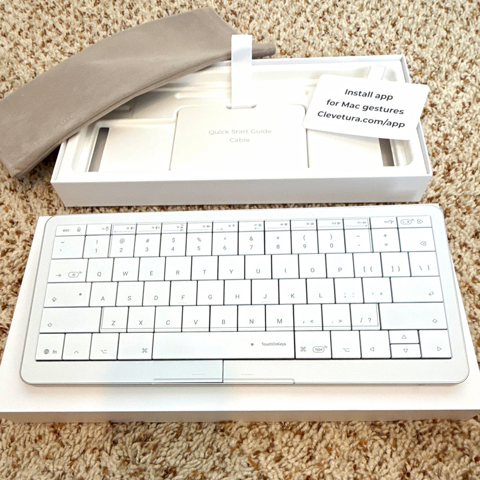 Clevetura CLVX S for Mac Compact Bluetooth USB-C Backlit Touchpad Keyboard