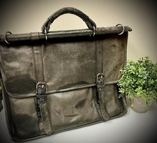 Fellowes Shark Gray Expandable Leather Computer Case Briefcase Bag, THRASHED picture