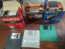NEW OPEN-BOX 39x FujiFilm Color SONY STAPLES Floppy Disk IBM 2HD 1.44mb TESTED picture