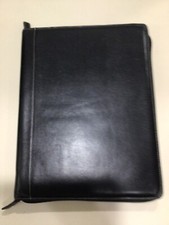 Levenger Folio with 8 x 11.5” Note Pad - Black Leather 10x13” iPad Slot Zippered picture