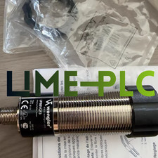 1PCS NEW Wenglor UF88VCF3 Photoelectric sensor Fast Shipping Via Fedex /DHL picture