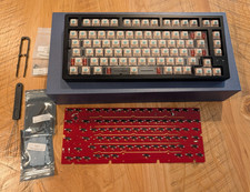 Velocifire Hope 75X Mechanical Keyboard with switches and spare parts picture