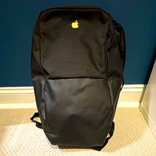Incase Black Nylon and Leather Laptop Padded Backpack w/ Apple Logo  picture