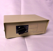 Vintage DB25 3 Port Manual A/B Data Switch Box Parallel Serial Non-Tested picture