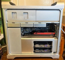 Apple MacPro 1,1 Quad Core - 2.0GHz - 2GB RAM 250GB HDD - Mac OS 10.6 🍎➕🍏 picture
