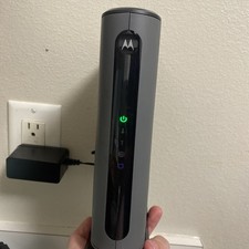 Motorola MB8611 DOCSIS 3.1 Cable Modem picture
