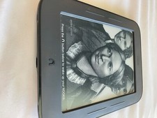 Barnes & Noble Nook Simple Touch 2GB, Wi-Fi, 6in eBook Reader - Black picture