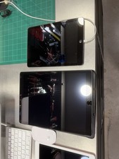 Apple Lot iMac 27” + Multiple iPads + iPod Touch + Apple Keyboard & Mouse – READ picture