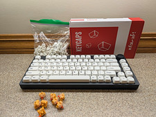 Custom Mechanical Aluminum Keyboard - Leobog Hi75, Gateron EF Curry, PBT MOA picture