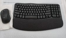 Logitech Wave Keys MK670 Wireless Ergonomic Keyboard and Mouse Combo Graphite picture