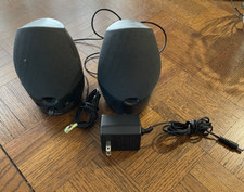 Labtec Spin-55 Multi-purpose Stereo Speaker Pair Black Tested Sounds Great picture