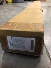 NEW- AP8961 APC Switched Rack PDU 2G ZeroU Power Strip 200/208V (21) C13,(3) C19 picture