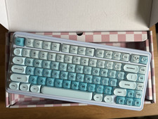 ZORNHER UR82 Wireless Foundation Mechanical Keyboard - Blue Breeze picture