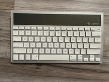 Logitech K760 Wireless Keyboard Solar picture