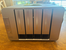 TerraMaster F4-210 4-Bay NAS 4 GHz / 2 GB DDR Server Silver PC/Mac Ethernet USB picture