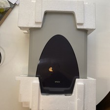 EPSON Perfection 1670 Photo - New - With Booklets, Cords, And Box. picture
