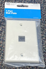 (4 PCS.) COMM. ELECTRIC 578-024 SG, 1 PORT, LIGHT ALMOND, PLASTIC WALL PLATE. picture